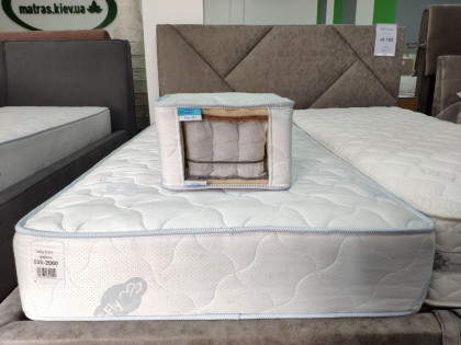 Матрас Daily 2in1 Sleep and Fly - 11997 Матрас Daily 2in1 Sleep and Fly - 11997